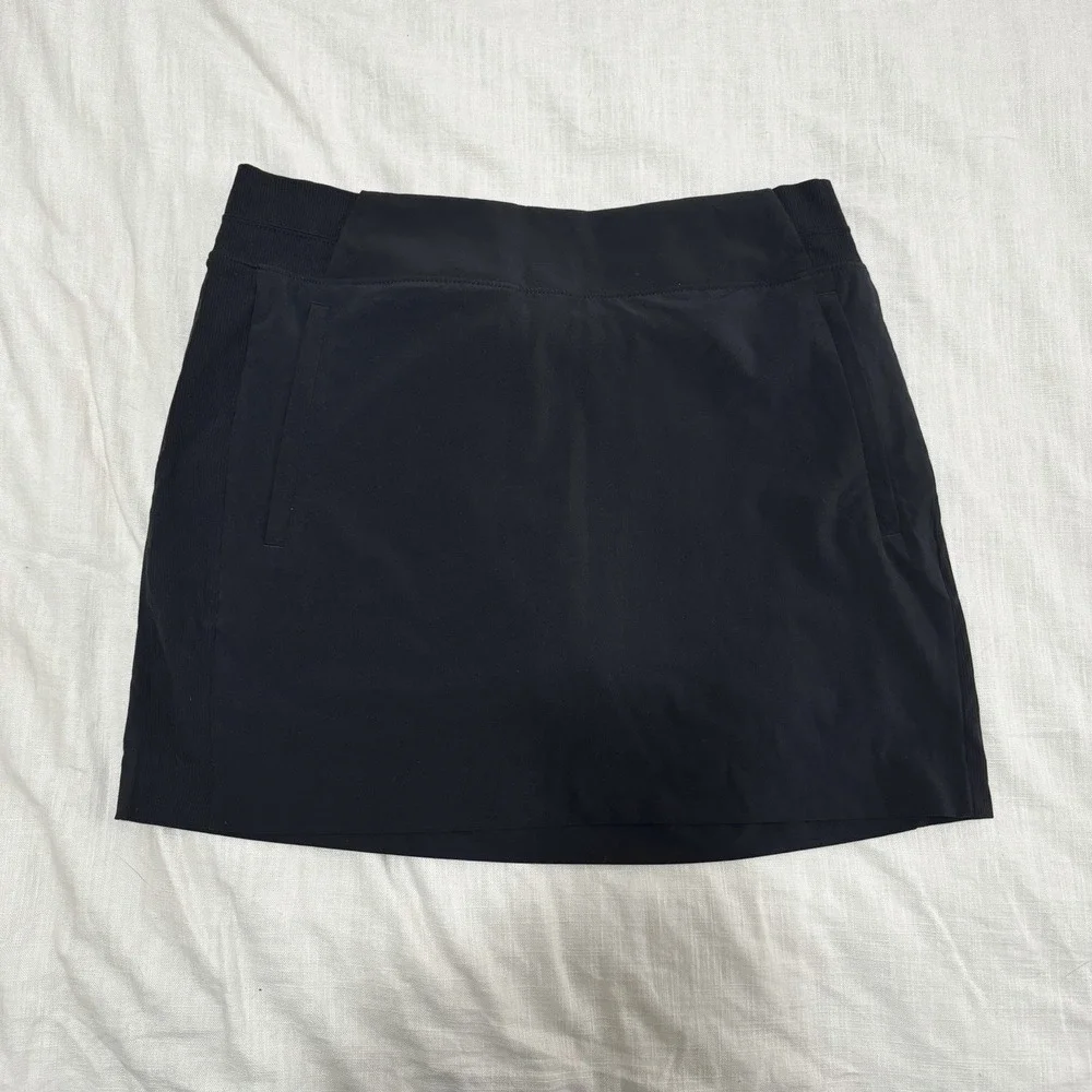 Athleta Women's Black Everyday Woven Skort Skirt Sz 12 A-Line Casual Athleisure